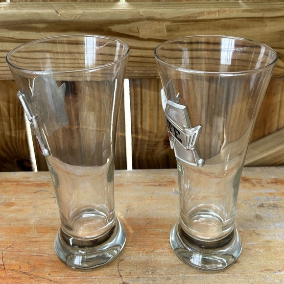 Set of 2 Mississippi State 18oz Pilsner Beer Glasses with Fine Pewter Emblems - Picture 2 of 9
